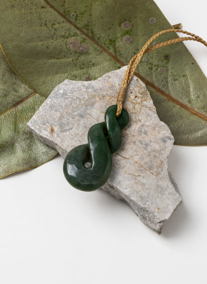 Pounamu Pikorua Twist