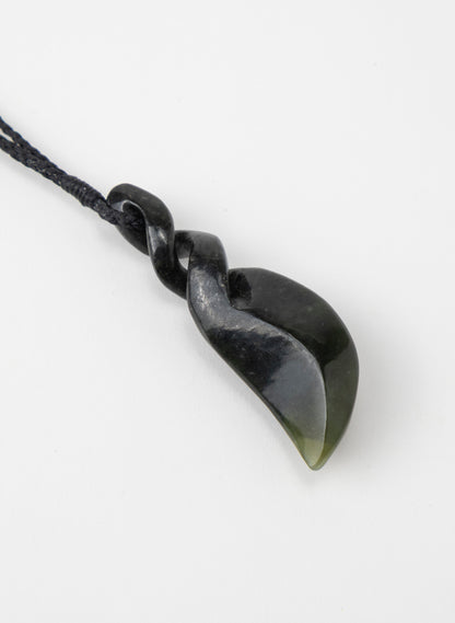 Pounamu Pikorua Twist