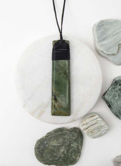 Bound Pounamu Hei Toki