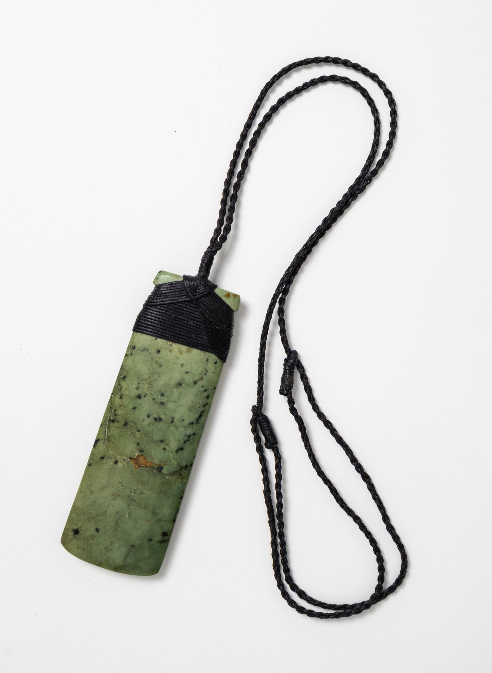 Bound Pounamu Hei Toki