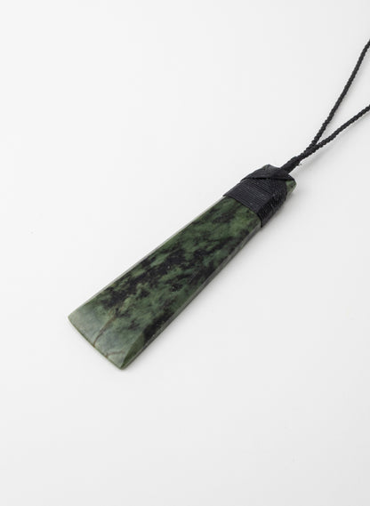 Bound Pounamu Hei Toki