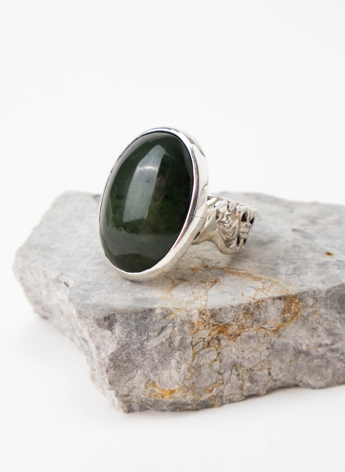 Pounamu and Silver Ring