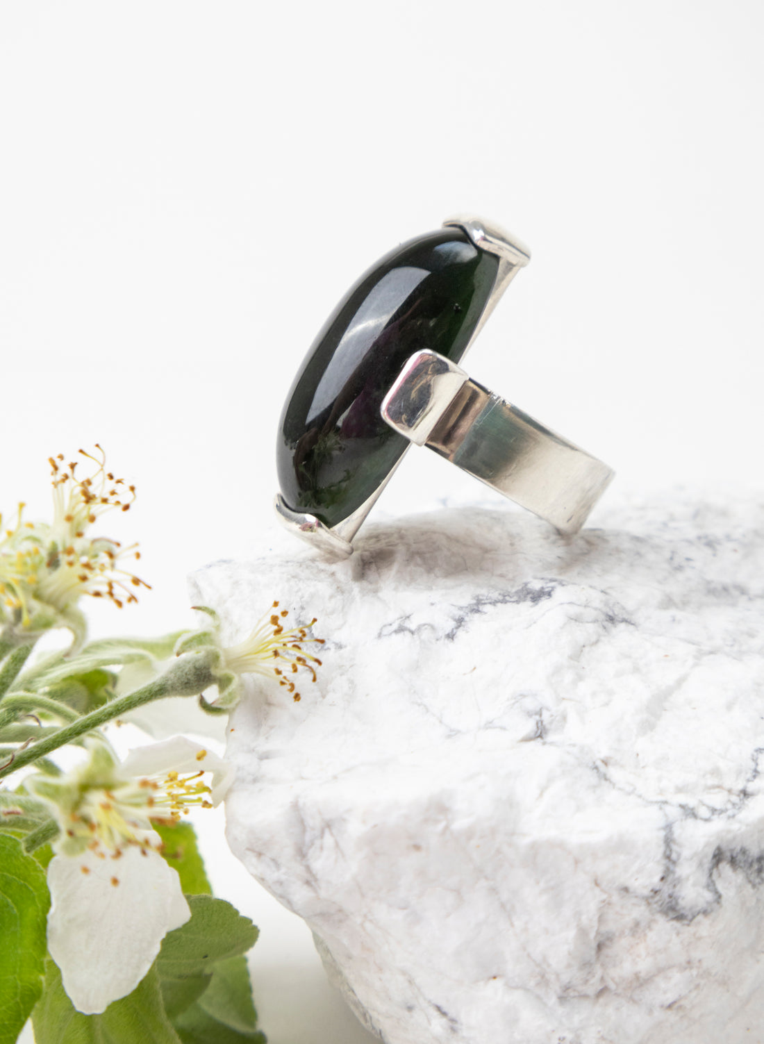 Pounamu and Silver Ring