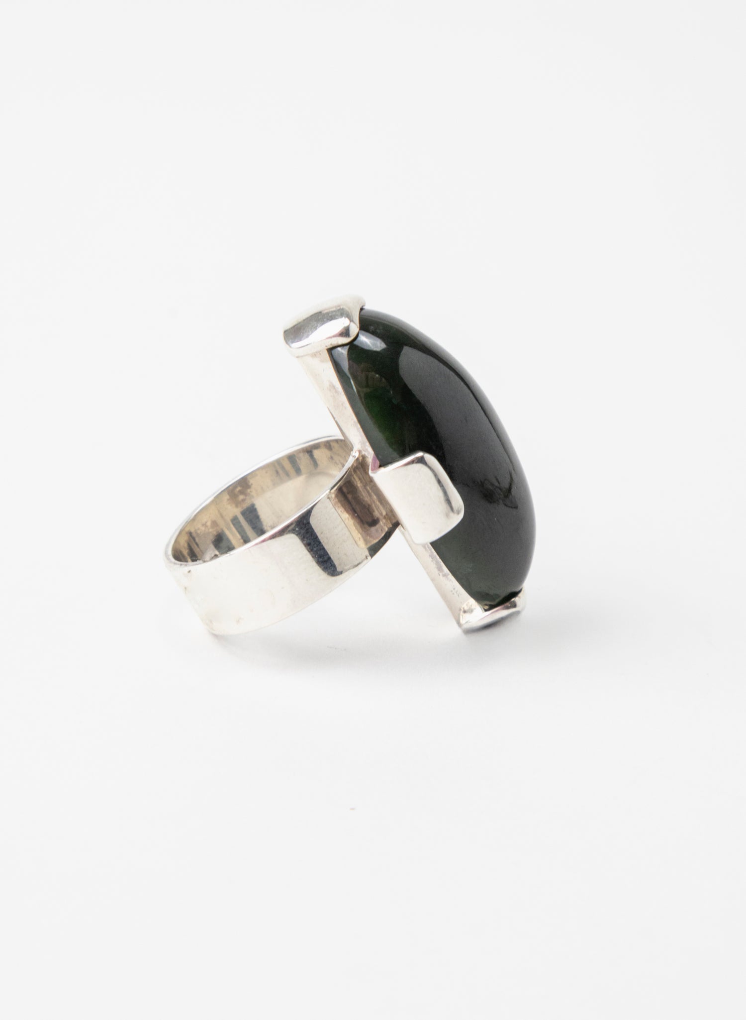 Pounamu and Silver Ring