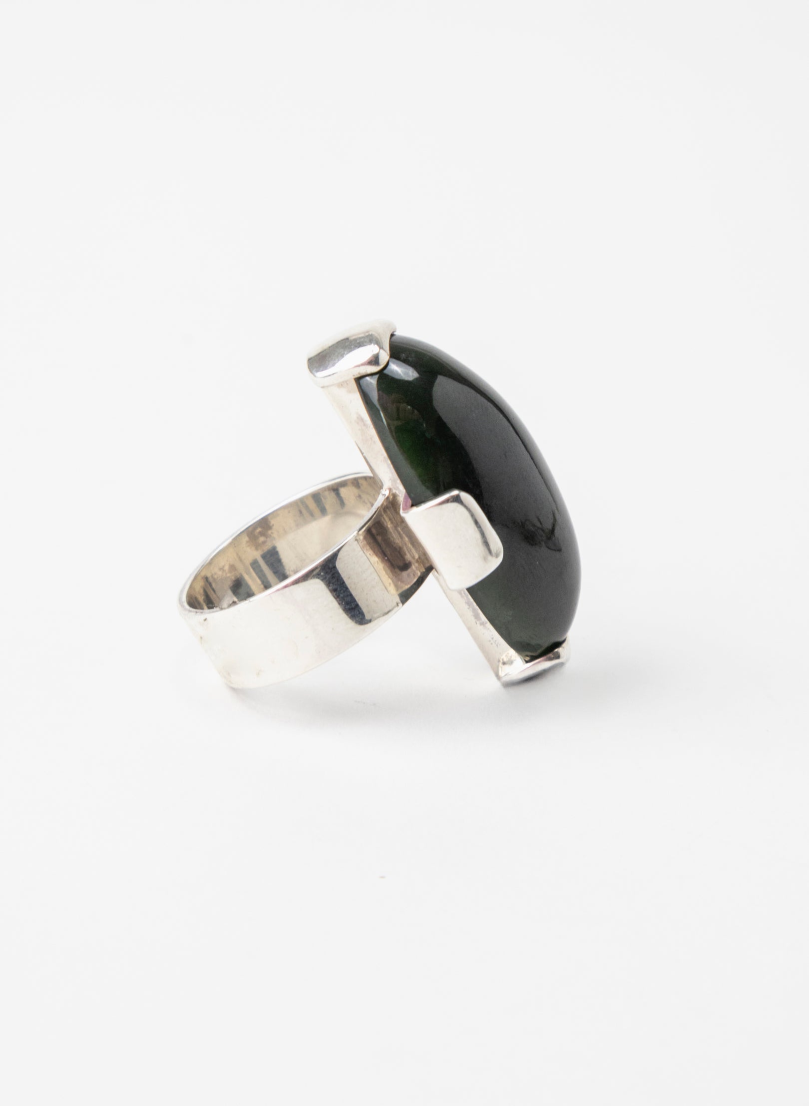 Pounamu and Silver Ring