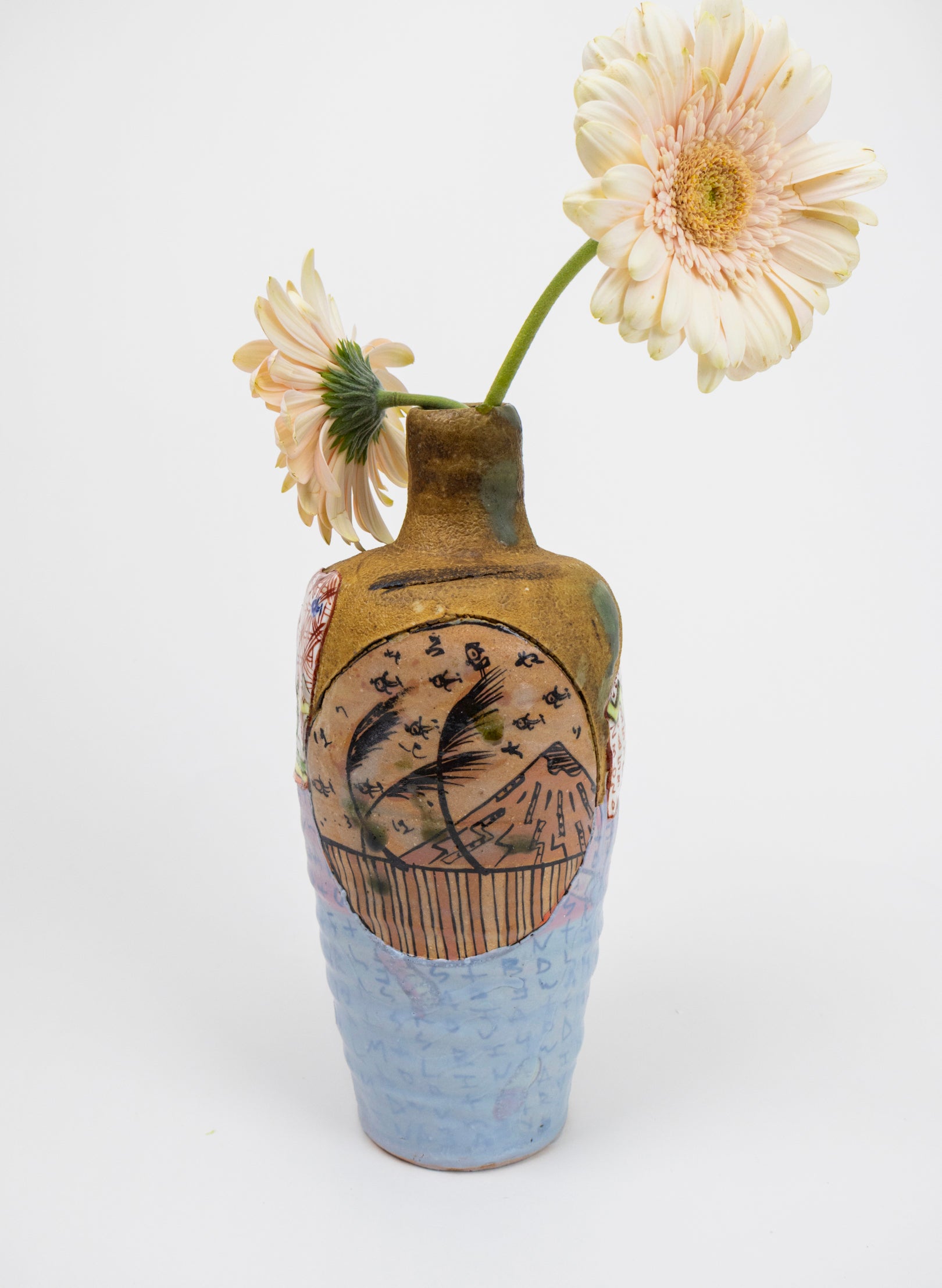 Yobitsugi Style Vase