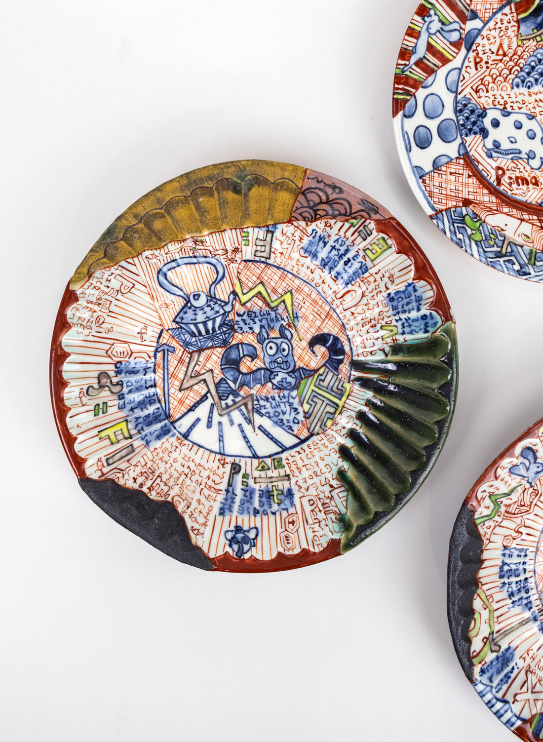 Yobitsugi Chrysanthemum Plate