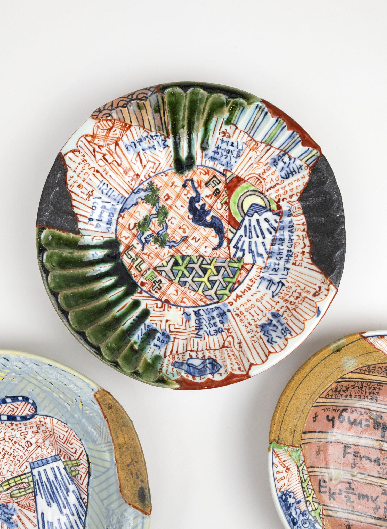 Yobitsugi Chrysanthemum Plate