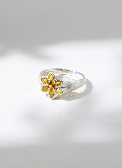 Daffodil Ring