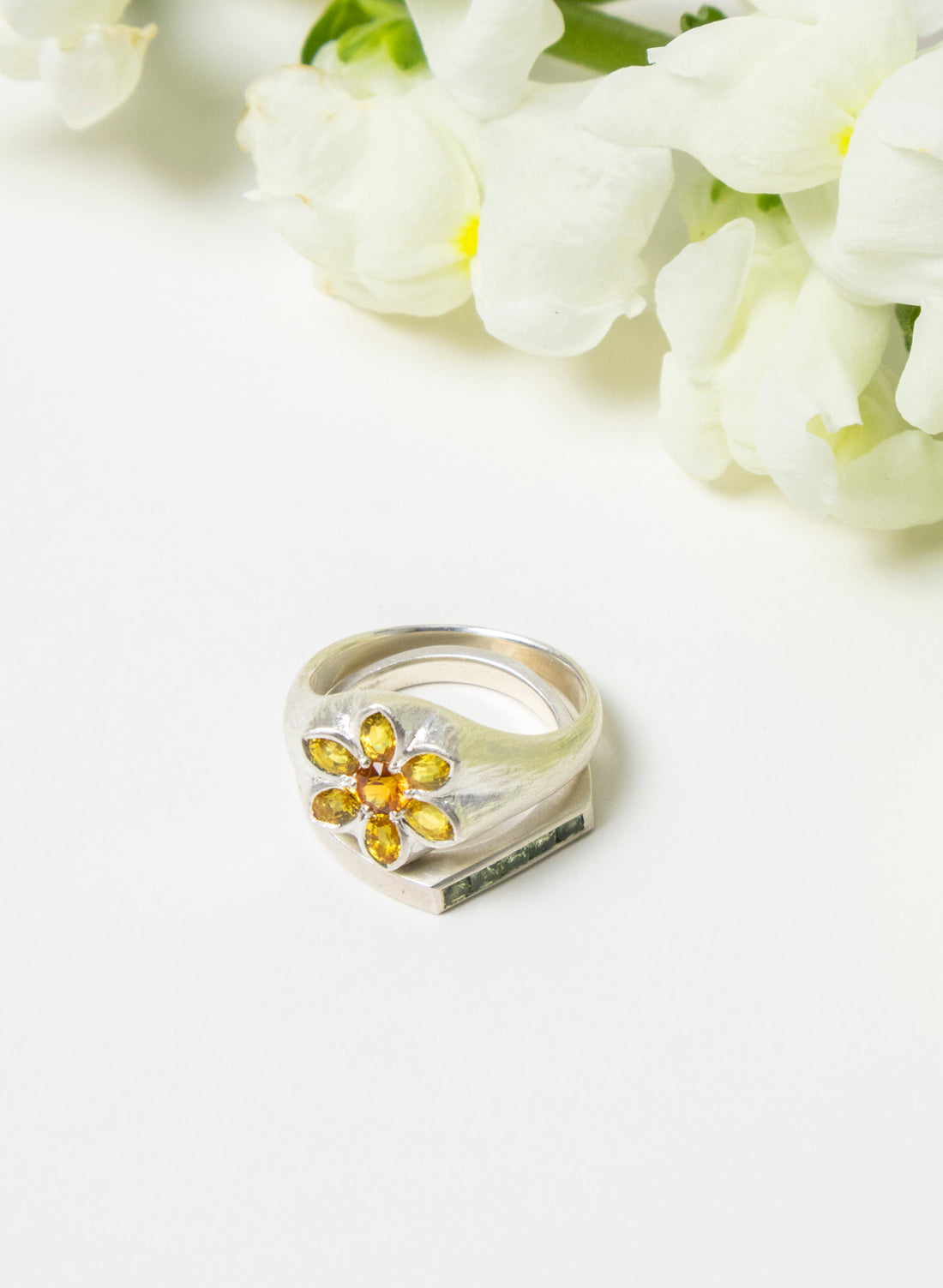 Daffodil Ring