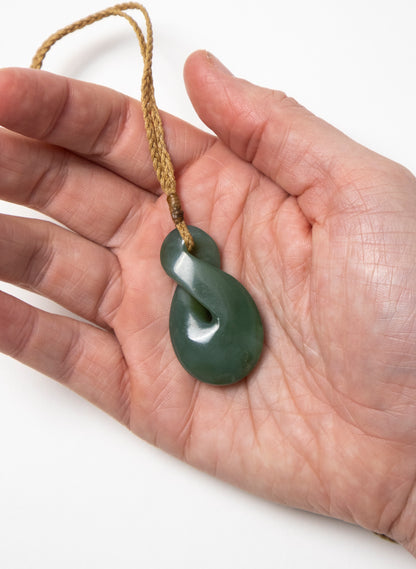 Pounamu Pikorua Twist