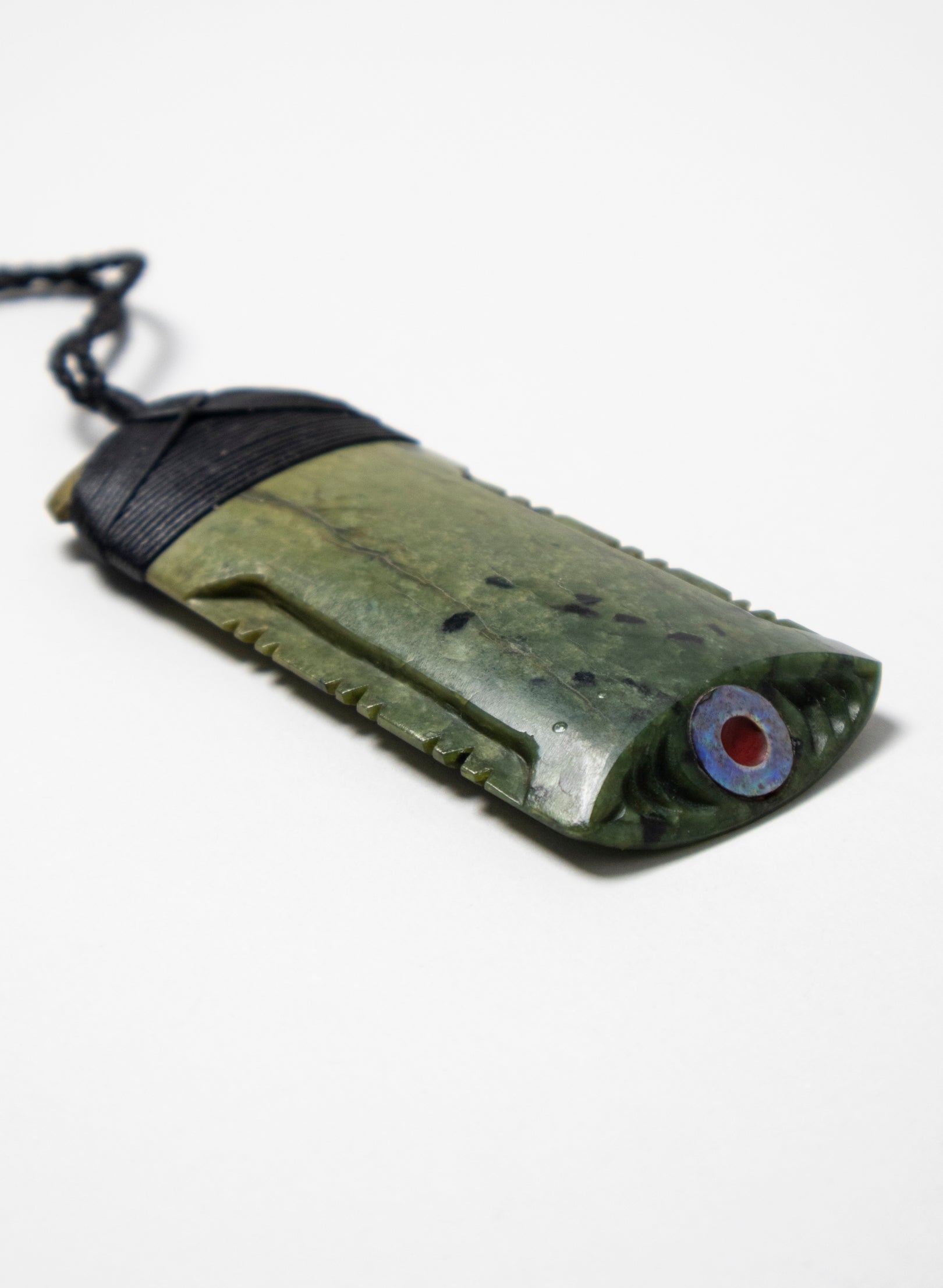 Hei Toki Paua Eye with Notches