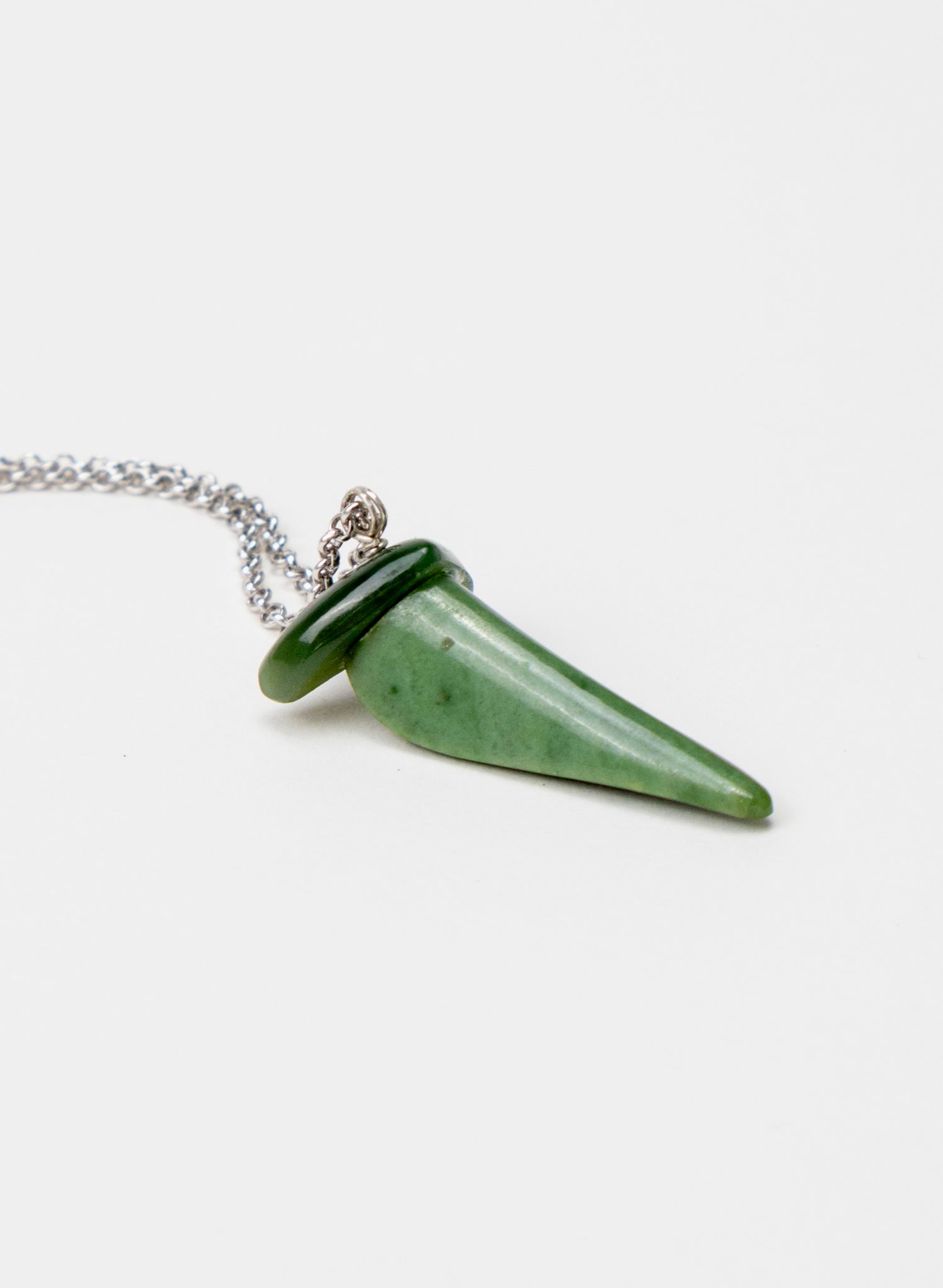 Silver Niho Pounamu Pendant