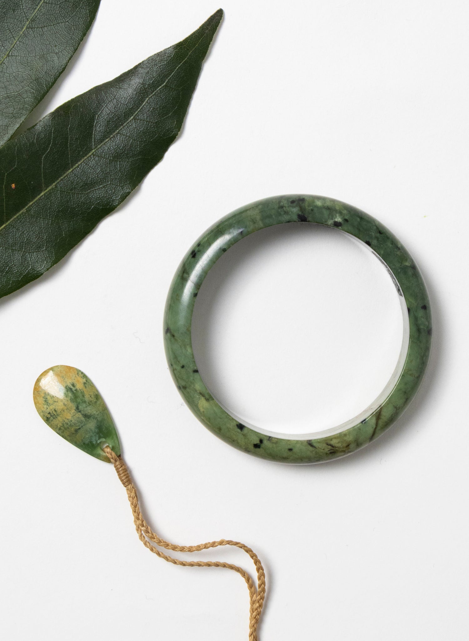 Pounamu Bracelet w/Case