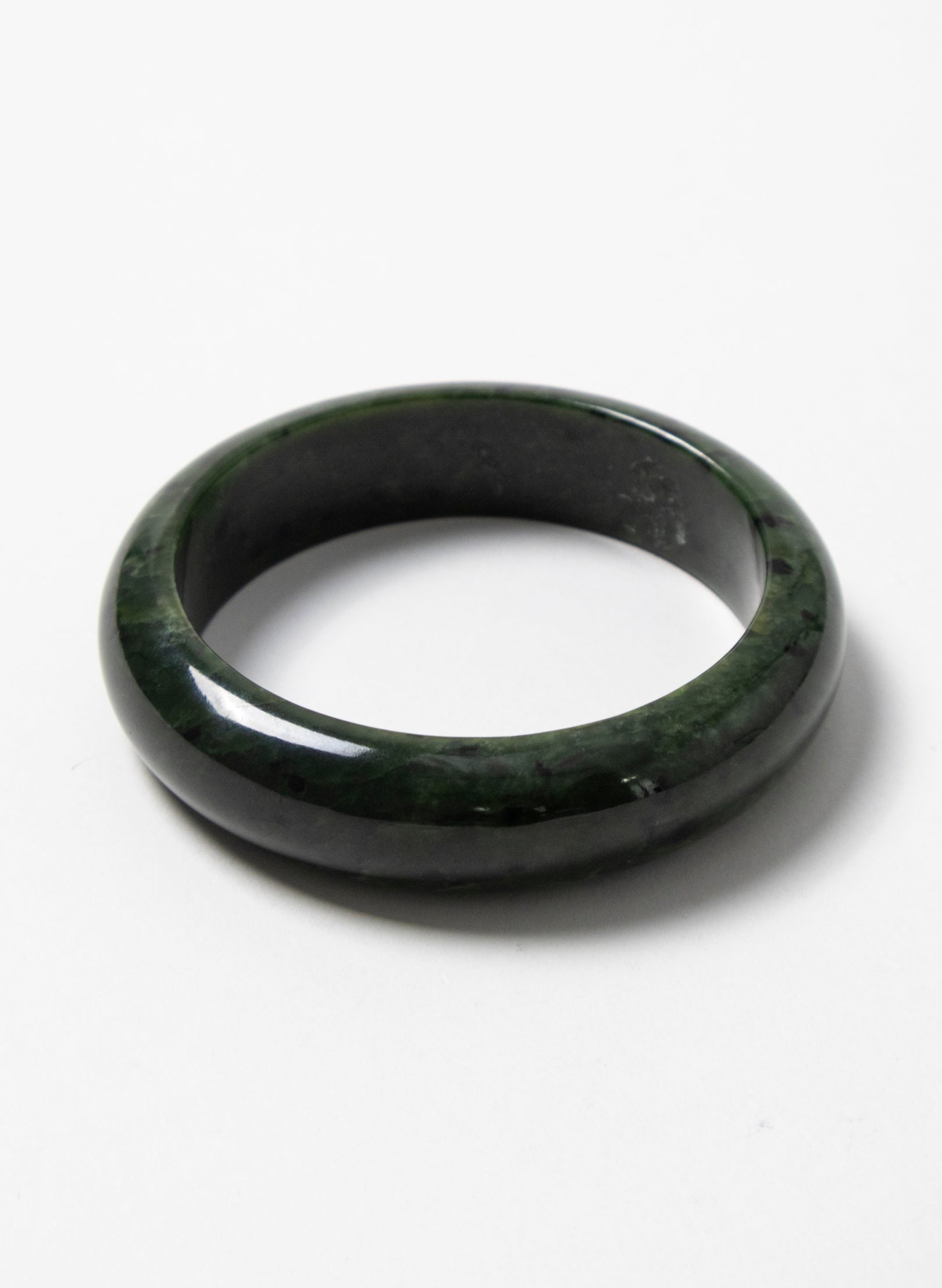 Pounamu Bracelet w/Case