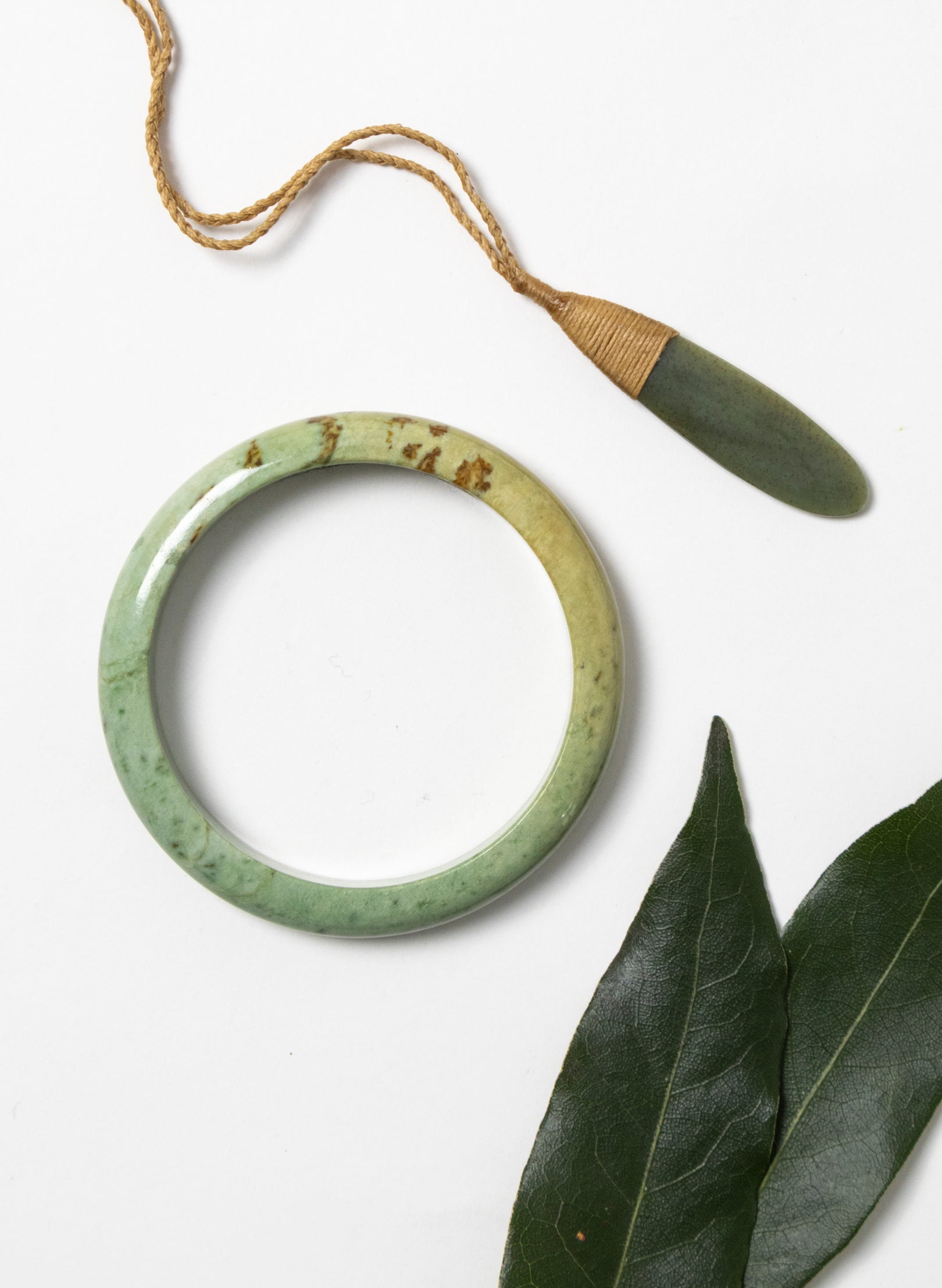 Pounamu Bracelet w/Case