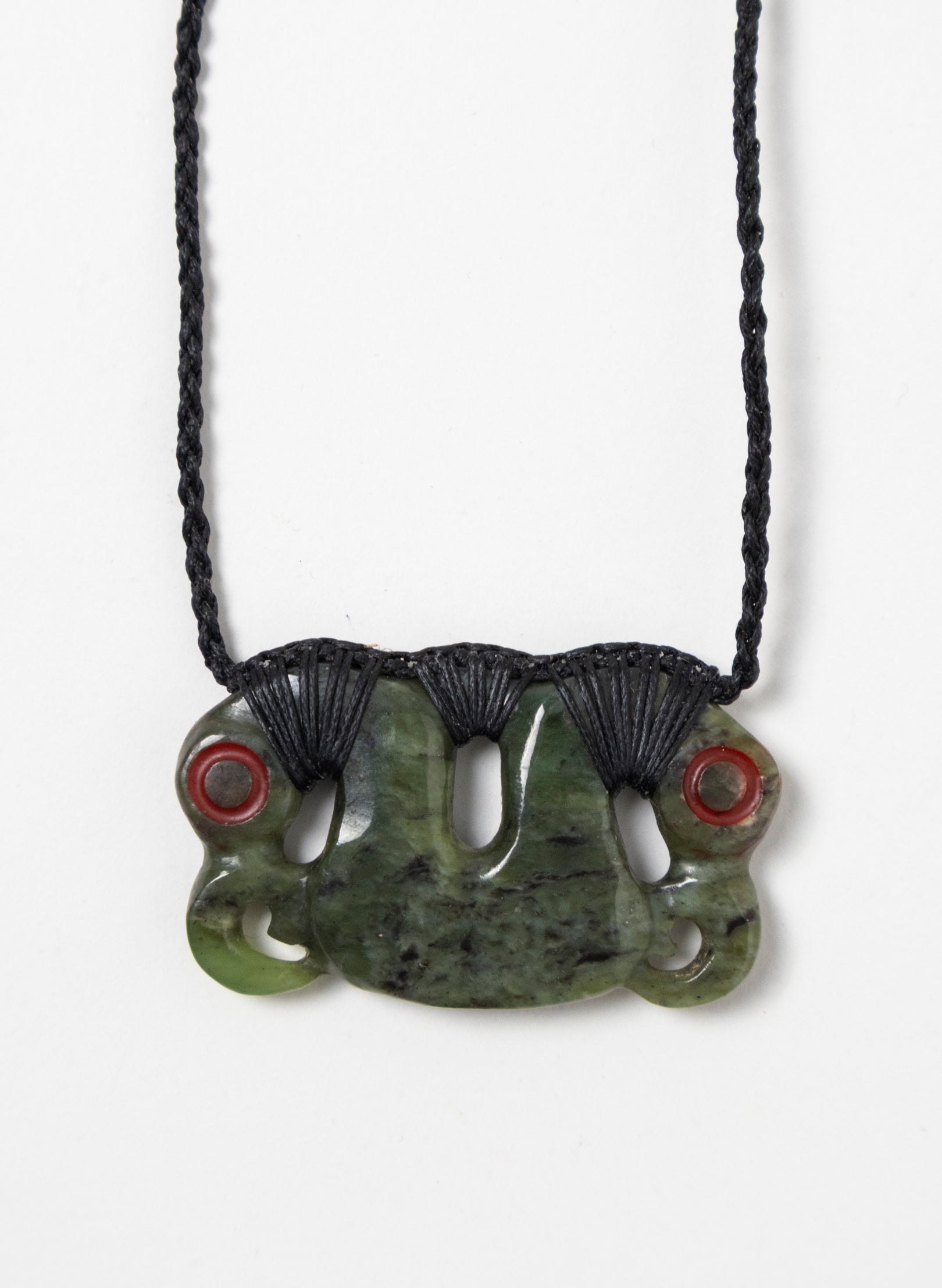 Pounamu Pekapeka with Eyes