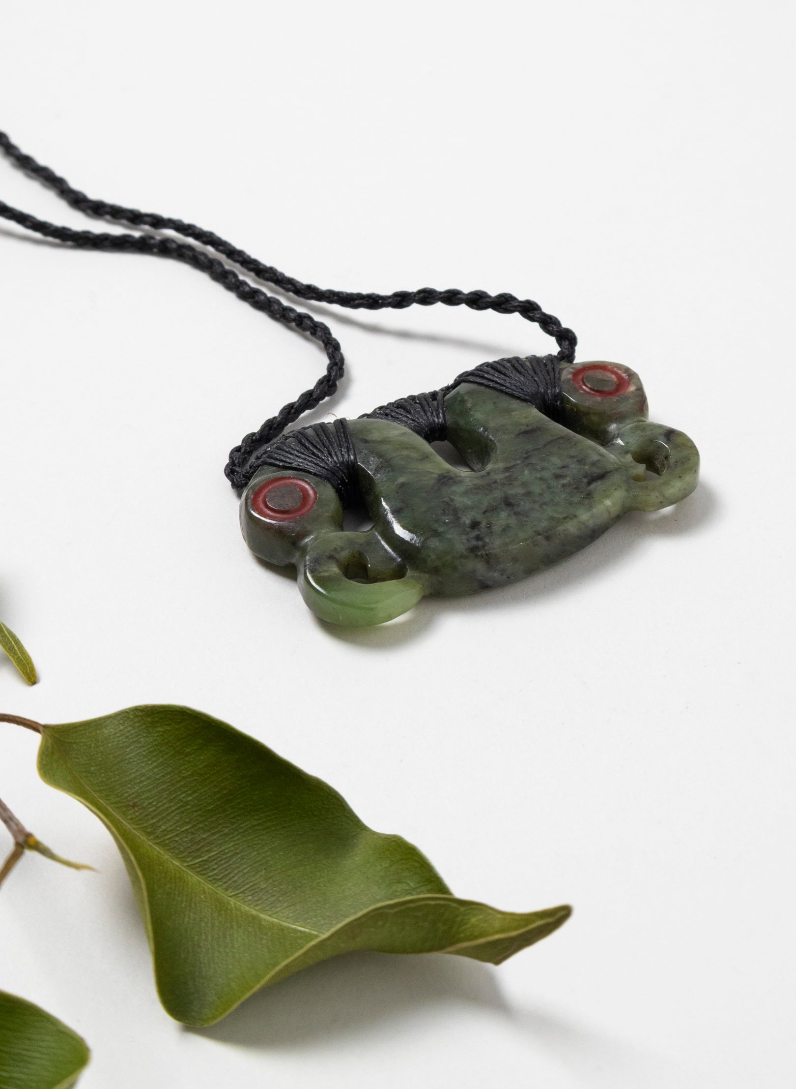 Pounamu Pekapeka with Eyes