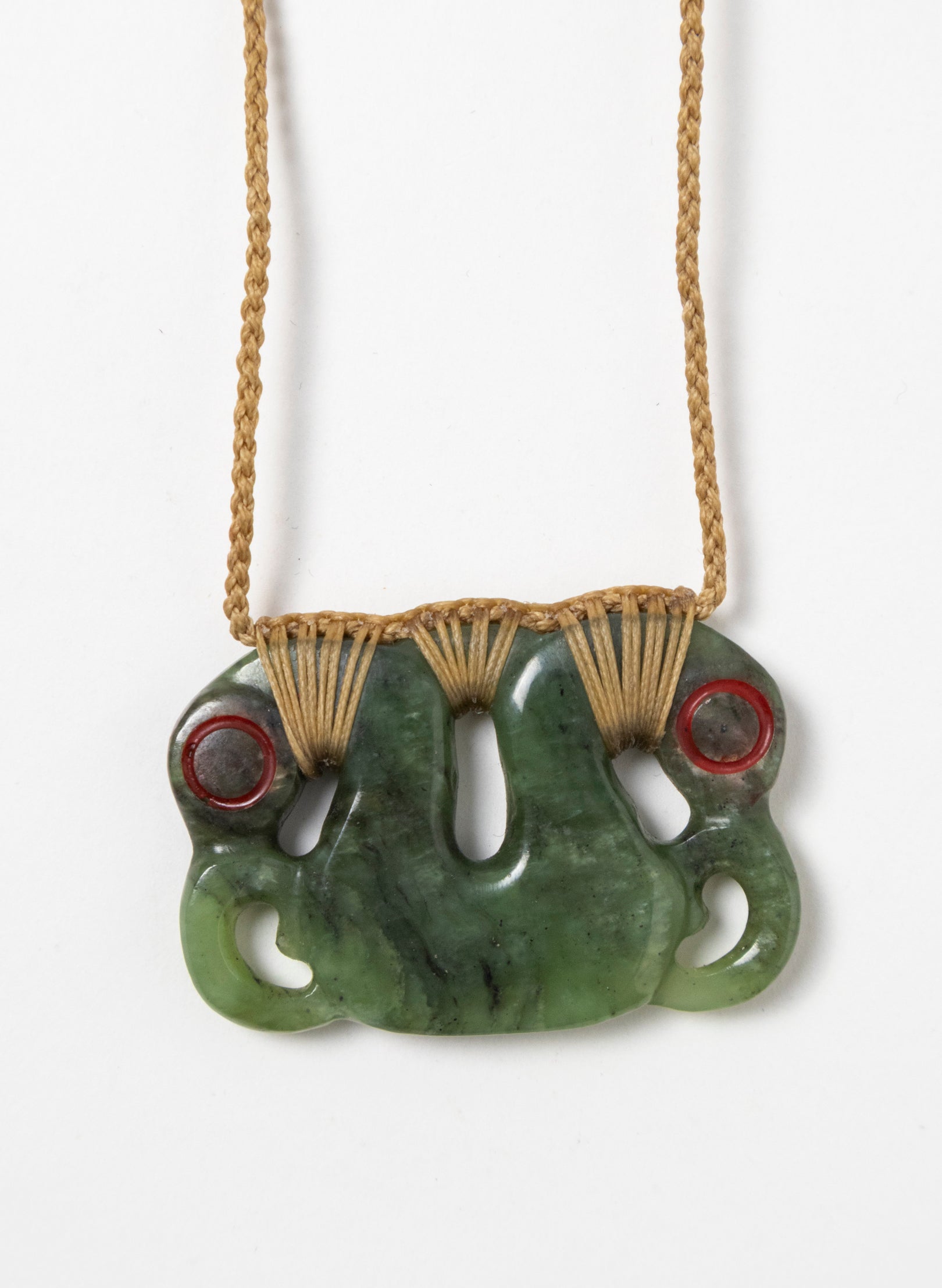 Pounamu Pekapeka with Eyes