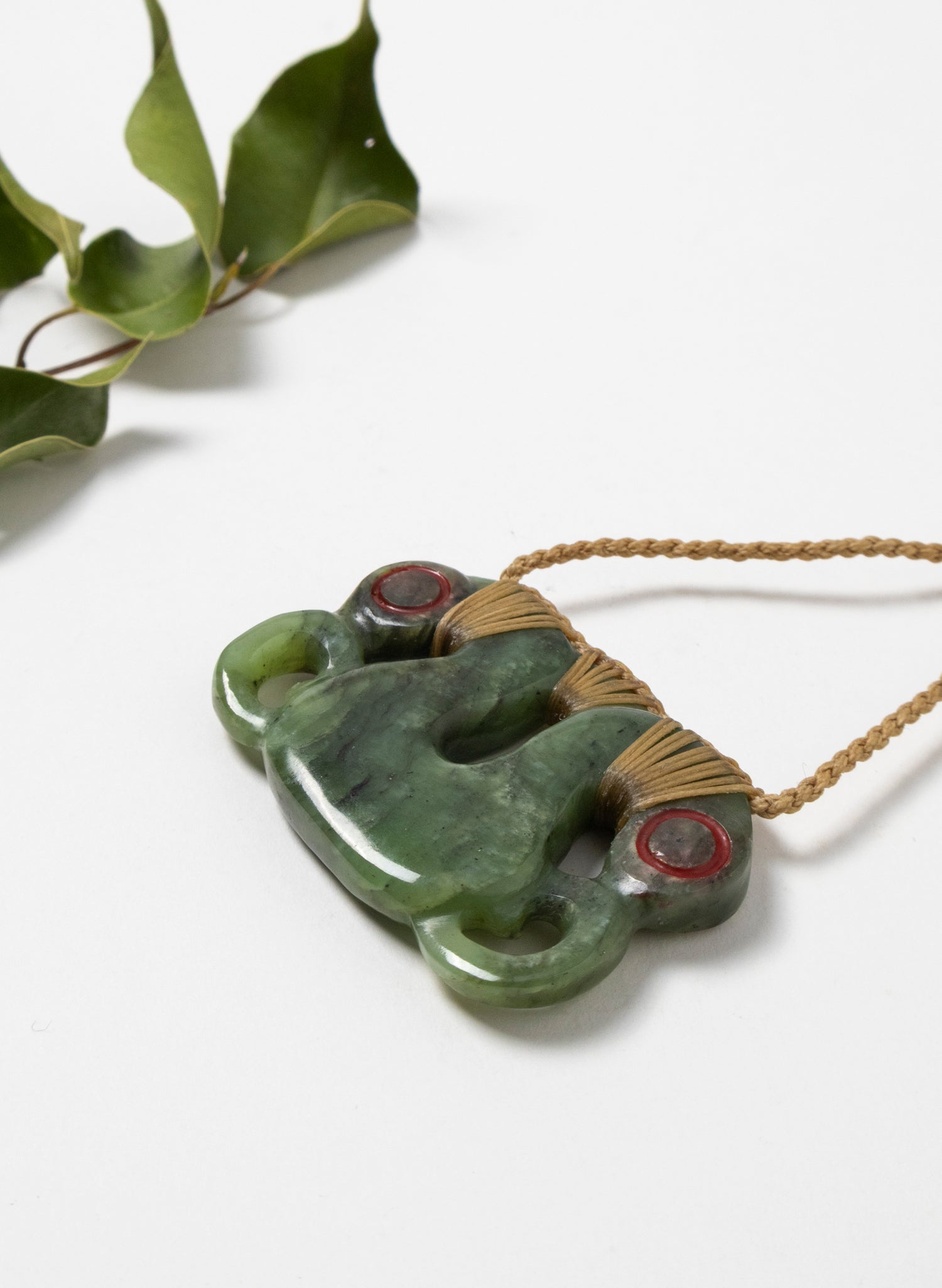 Pounamu Pekapeka with Eyes