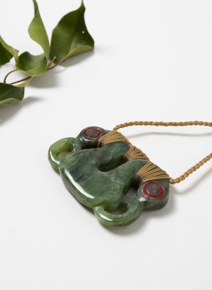 Pounamu Pekapeka with Eyes