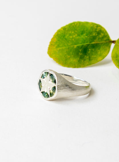 Mahoe Flower Ring