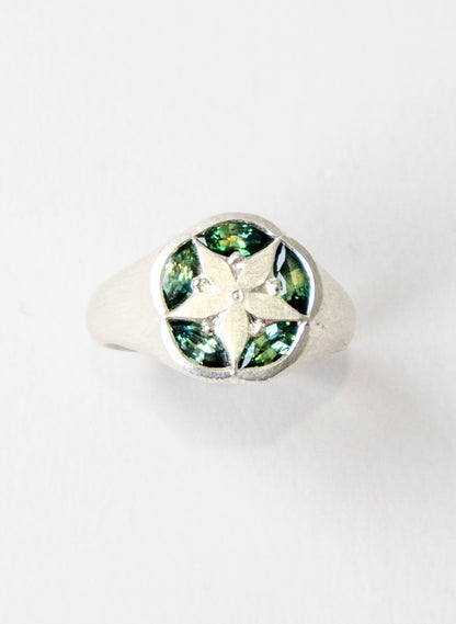 Mahoe Flower Ring