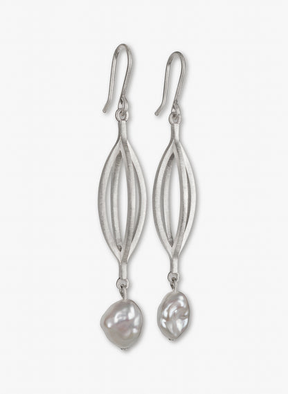 Framework - Earrings with Keshi Pearl