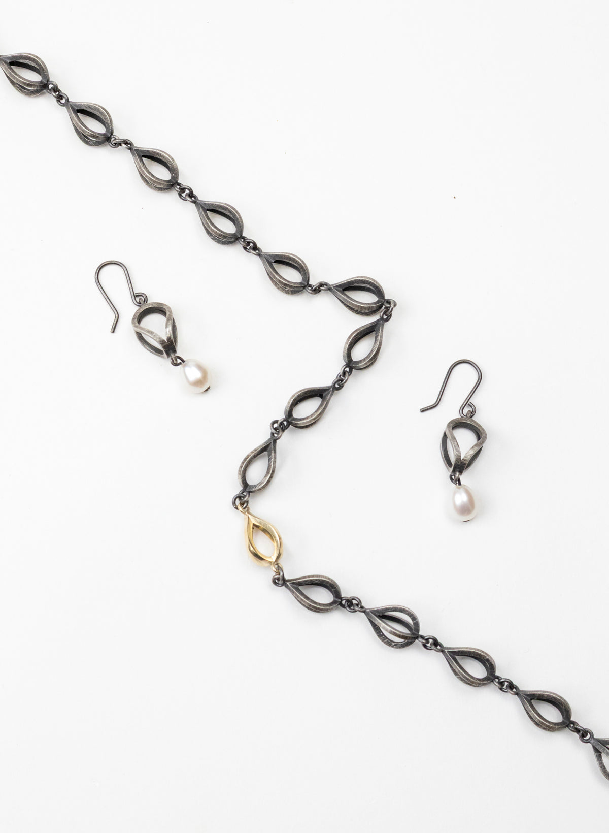 Wisper Necklace