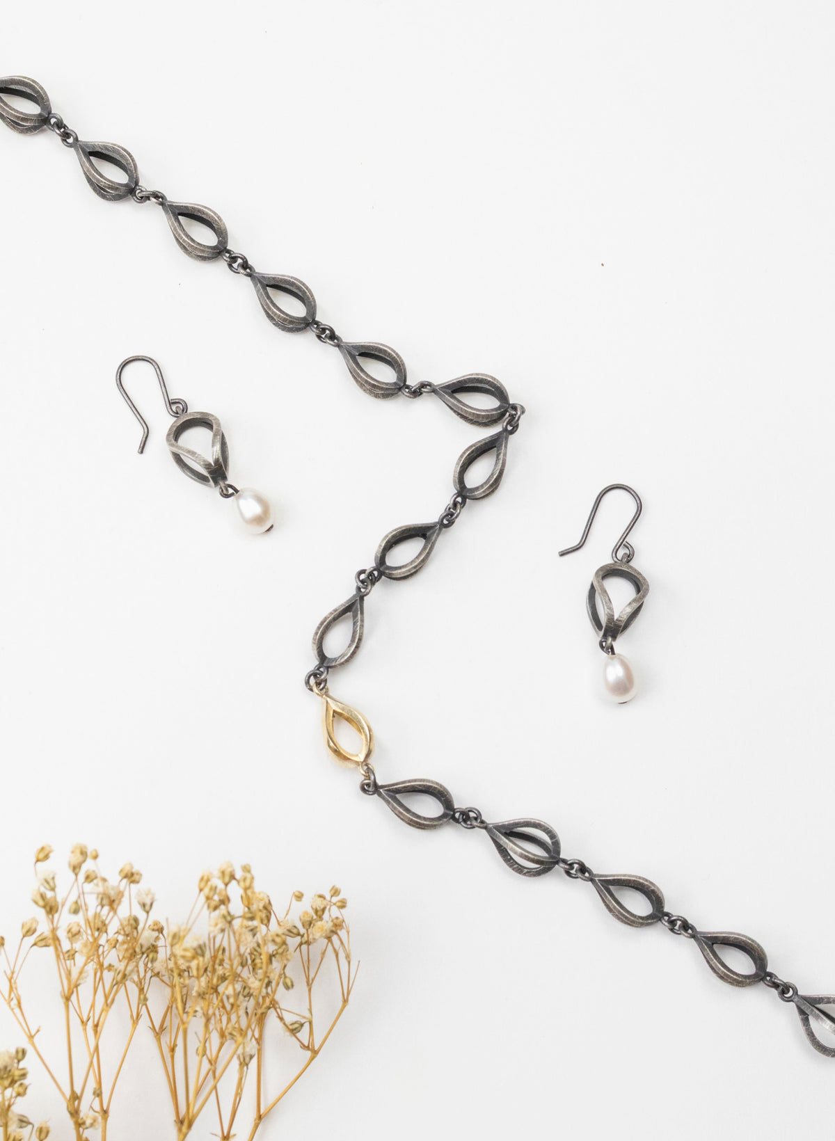 Wisper Necklace