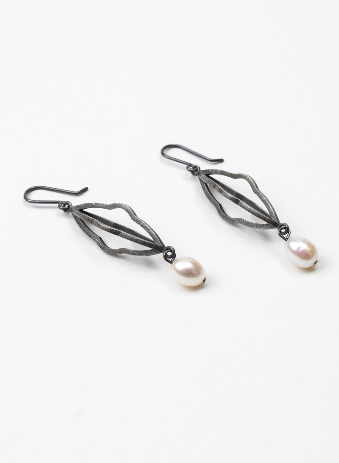 Ripple Oxidised - Earrings