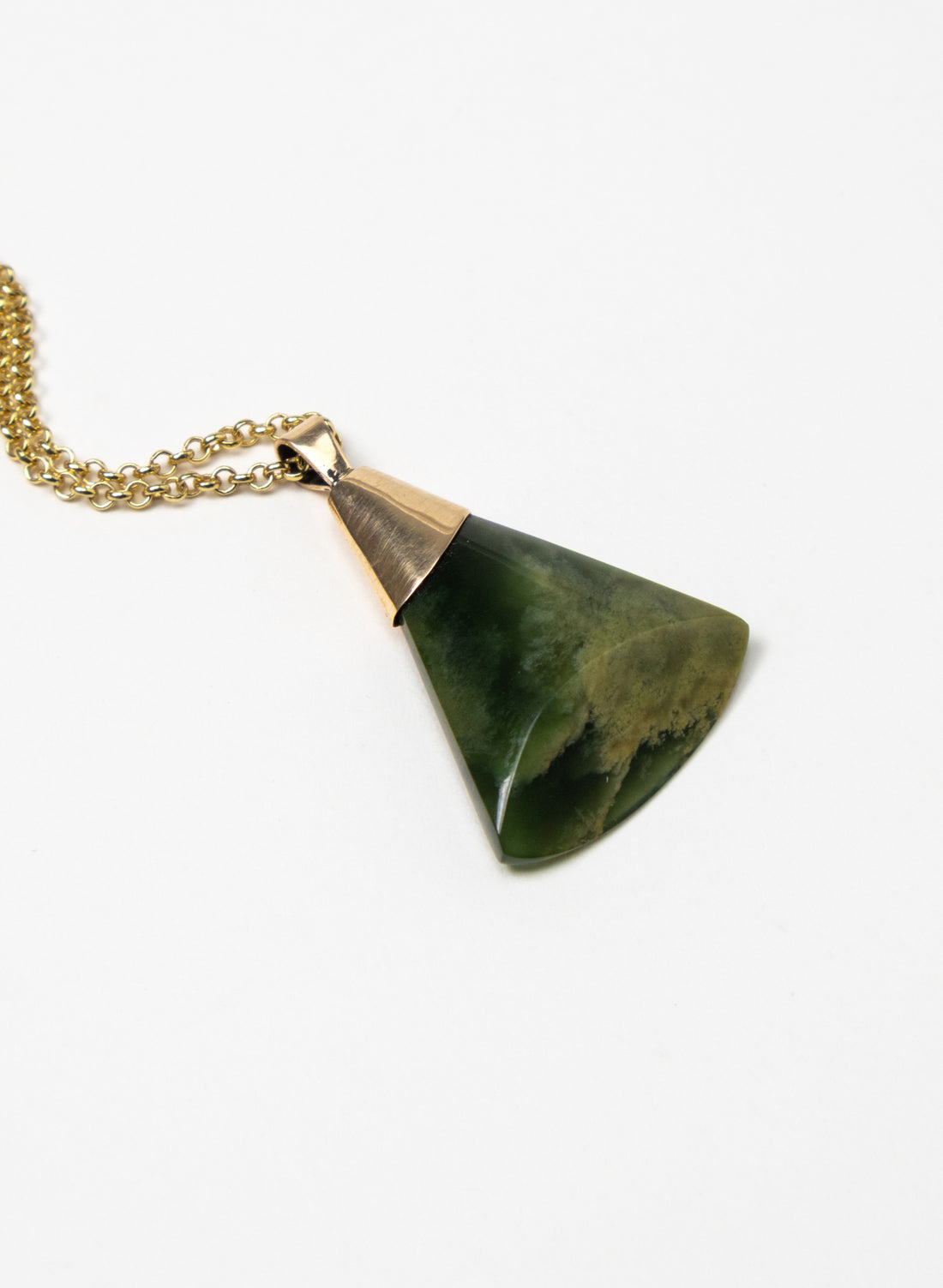 Hei Kaki Pounamu Gold Capped Gold Chain