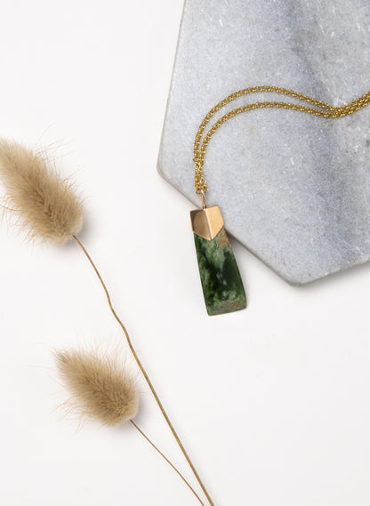 Hei Kaki Pounamu Gold Capped Gold Chain