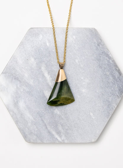 Hei Kaki Pounamu Gold Capped Gold Chain
