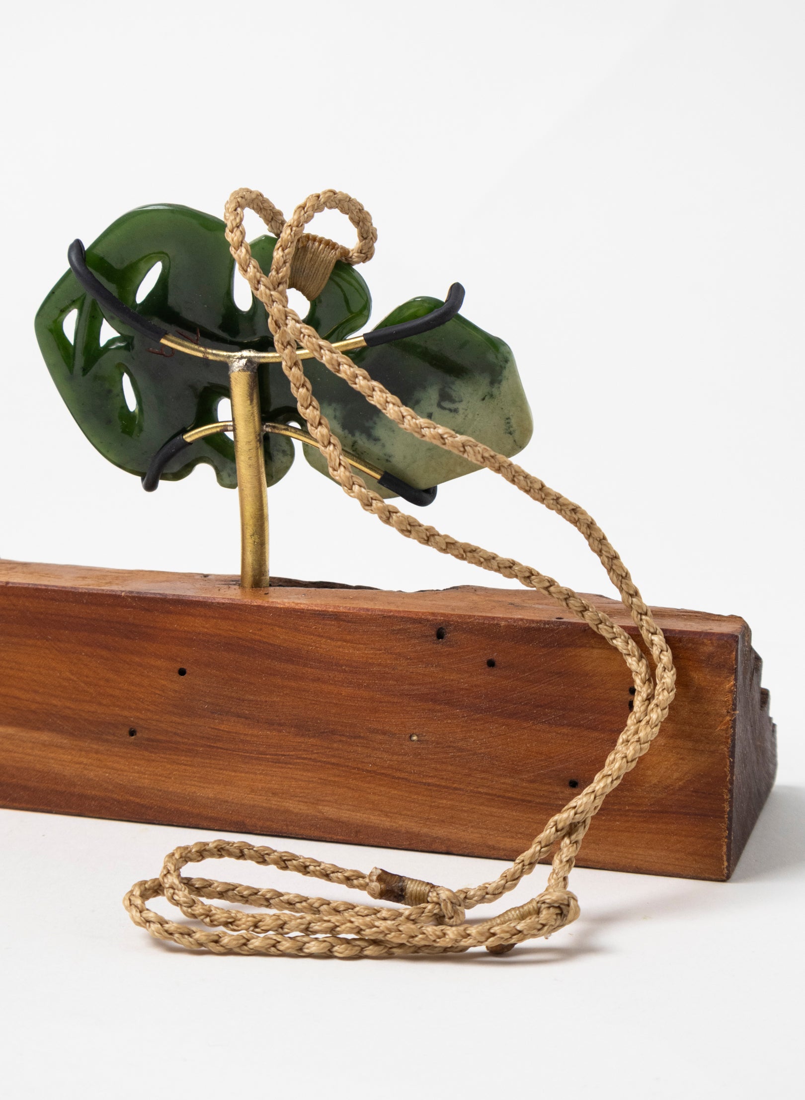 Ururangi Hei Tiki on Stand