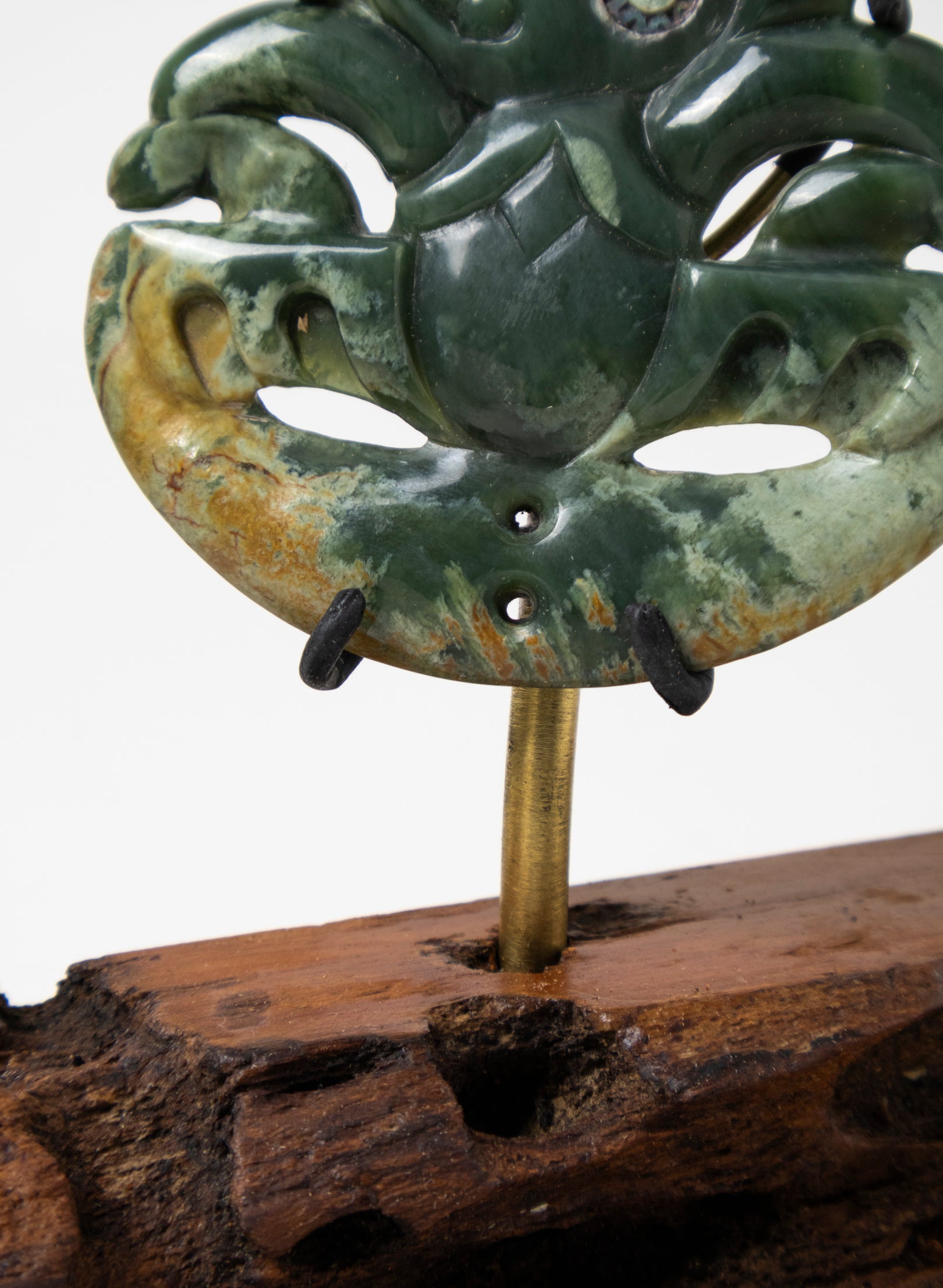 Waipuna-ā-Rangi Hei Tiki on Stand