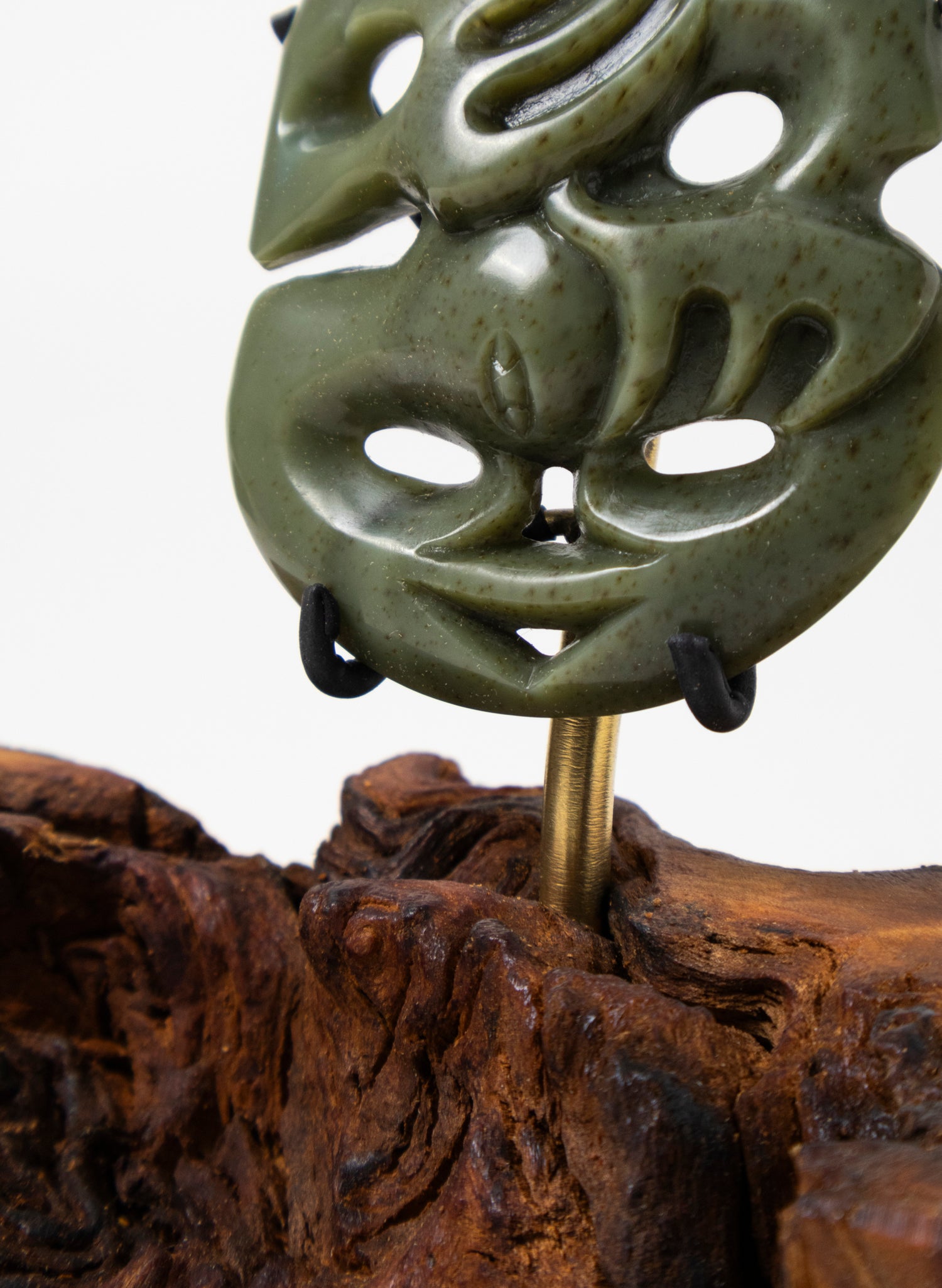 Waitī Hei Tiki on Stand