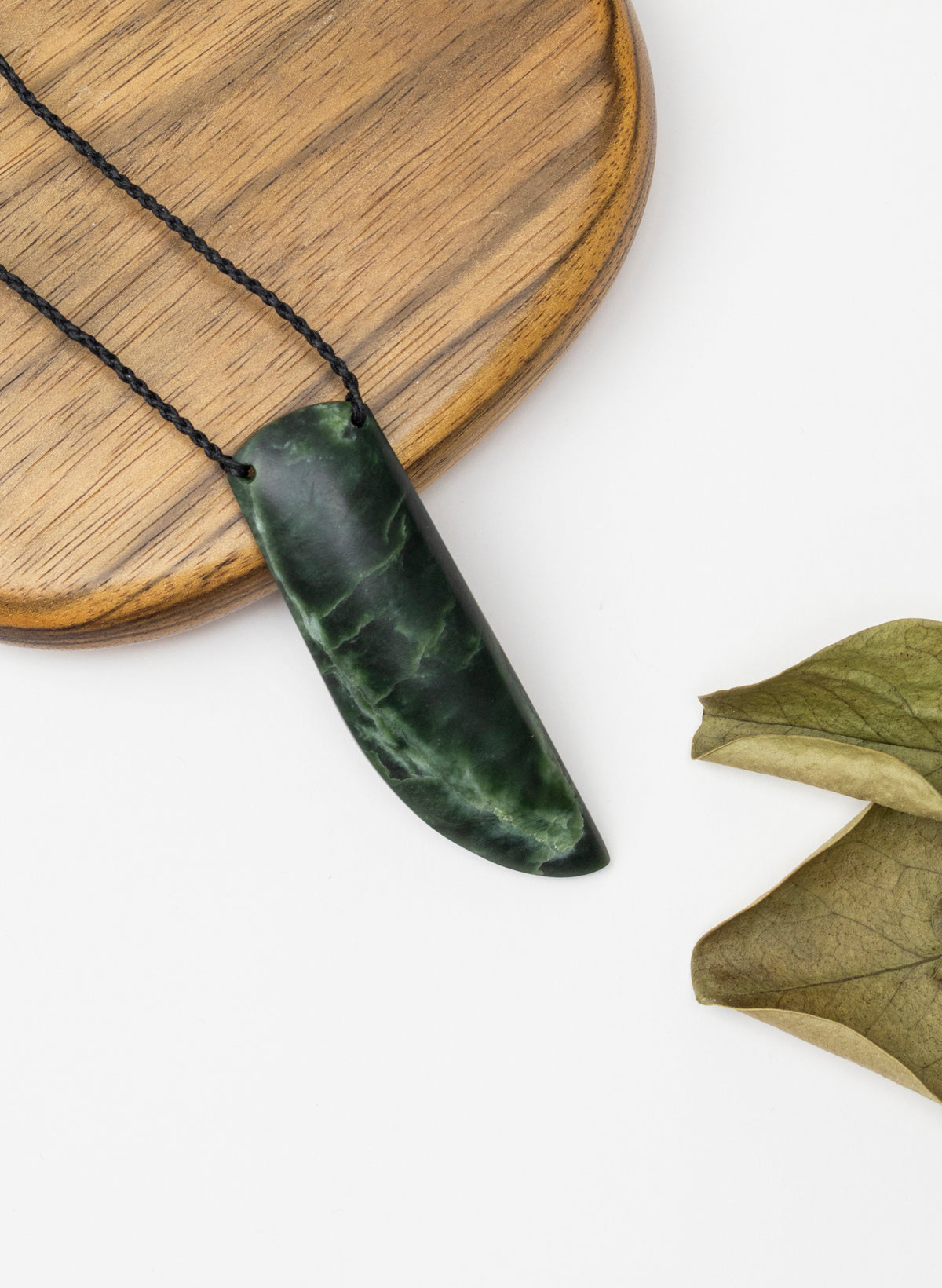 Niho Pounamu Pendant