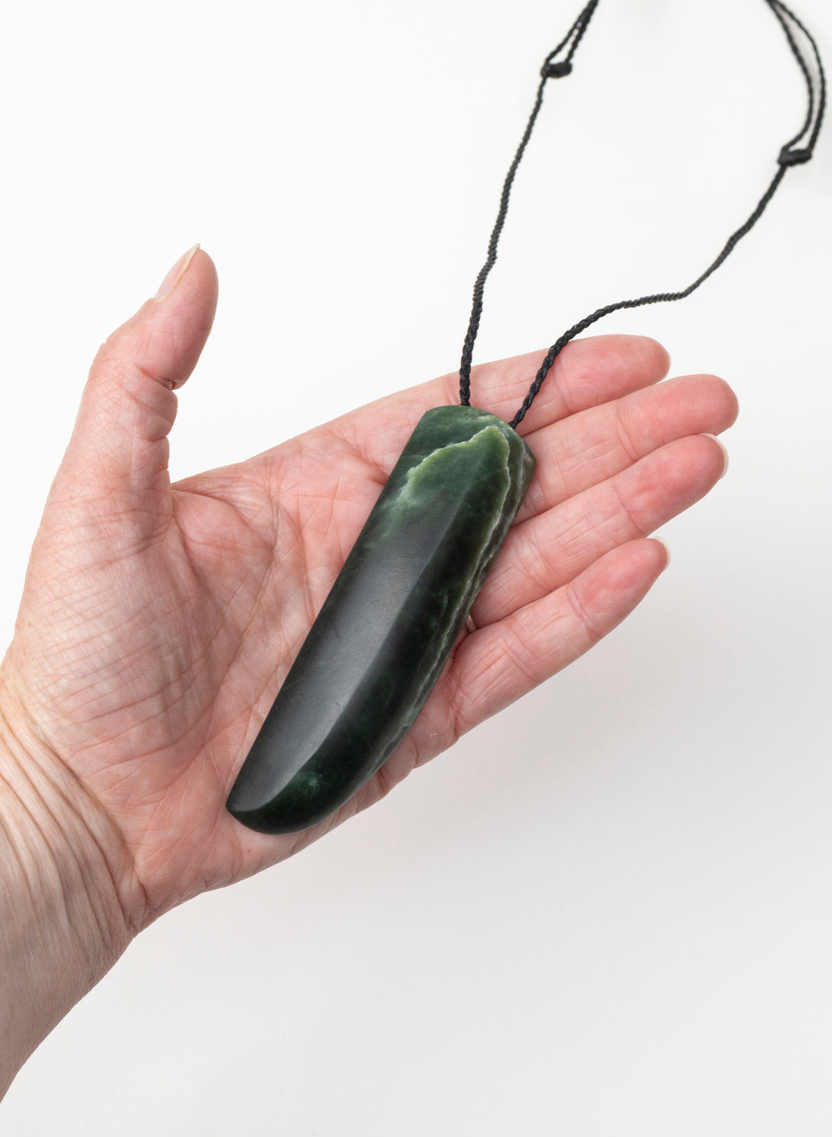 Niho Pounamu Pendant