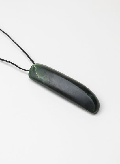 Niho Pounamu Pendant
