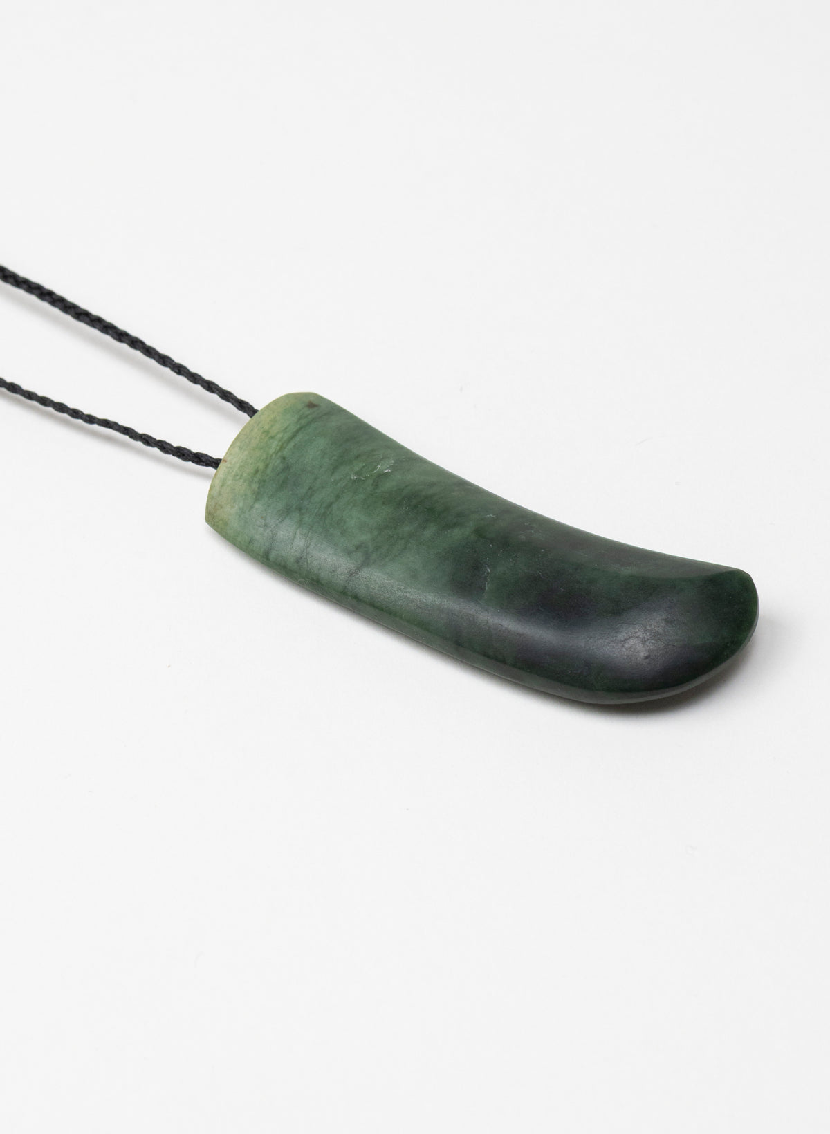 Niho Pounamu Pendant