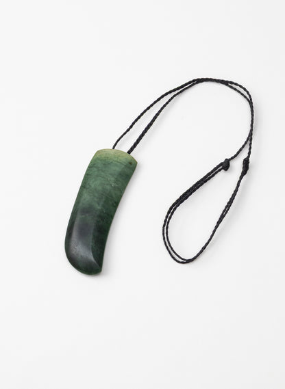 Niho Pounamu Pendant