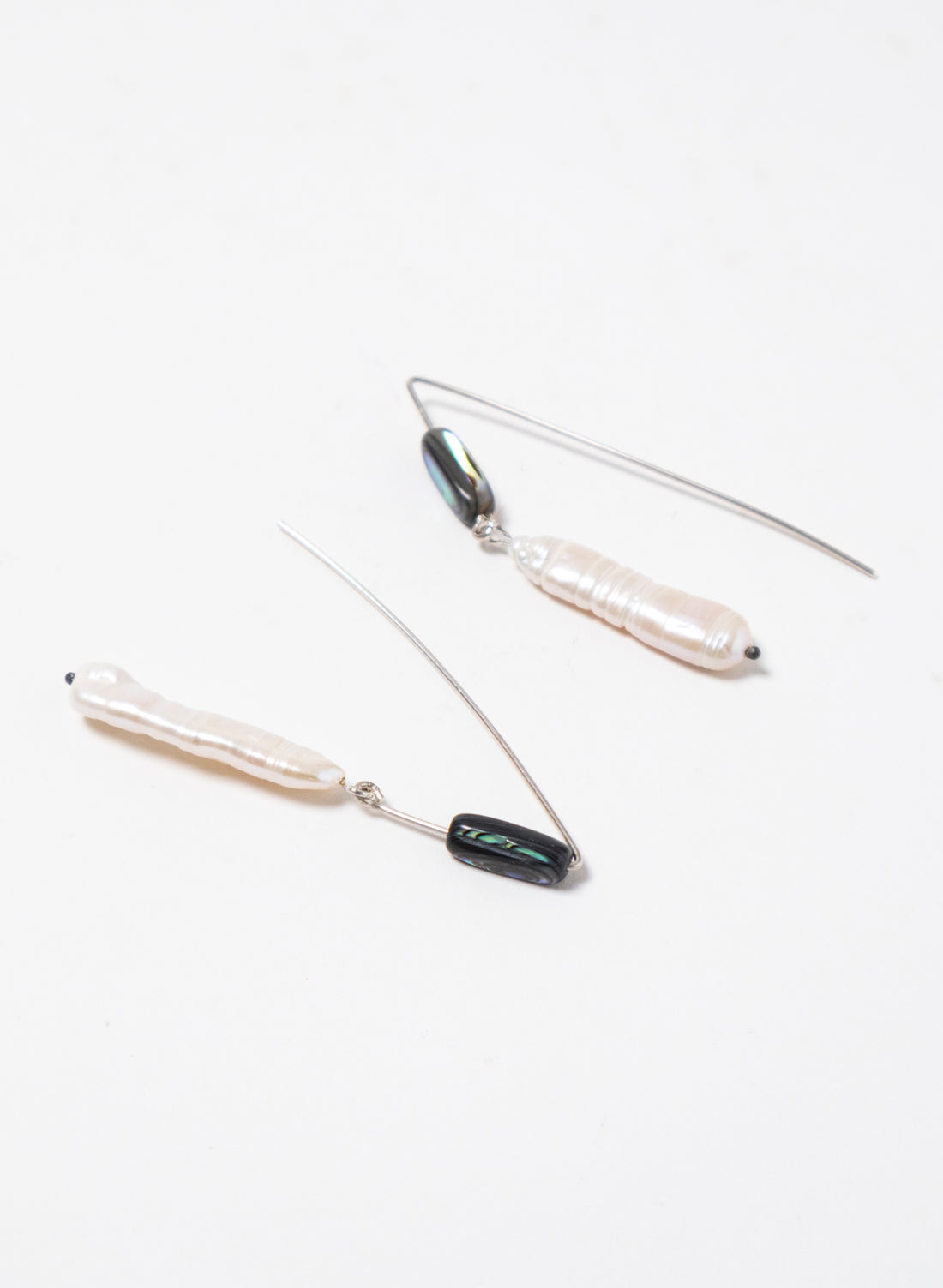 Wai Earrings 