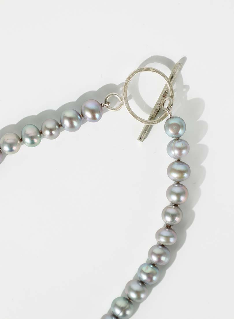 The Little Classic Pearl Necklace - Pearl and Silver
