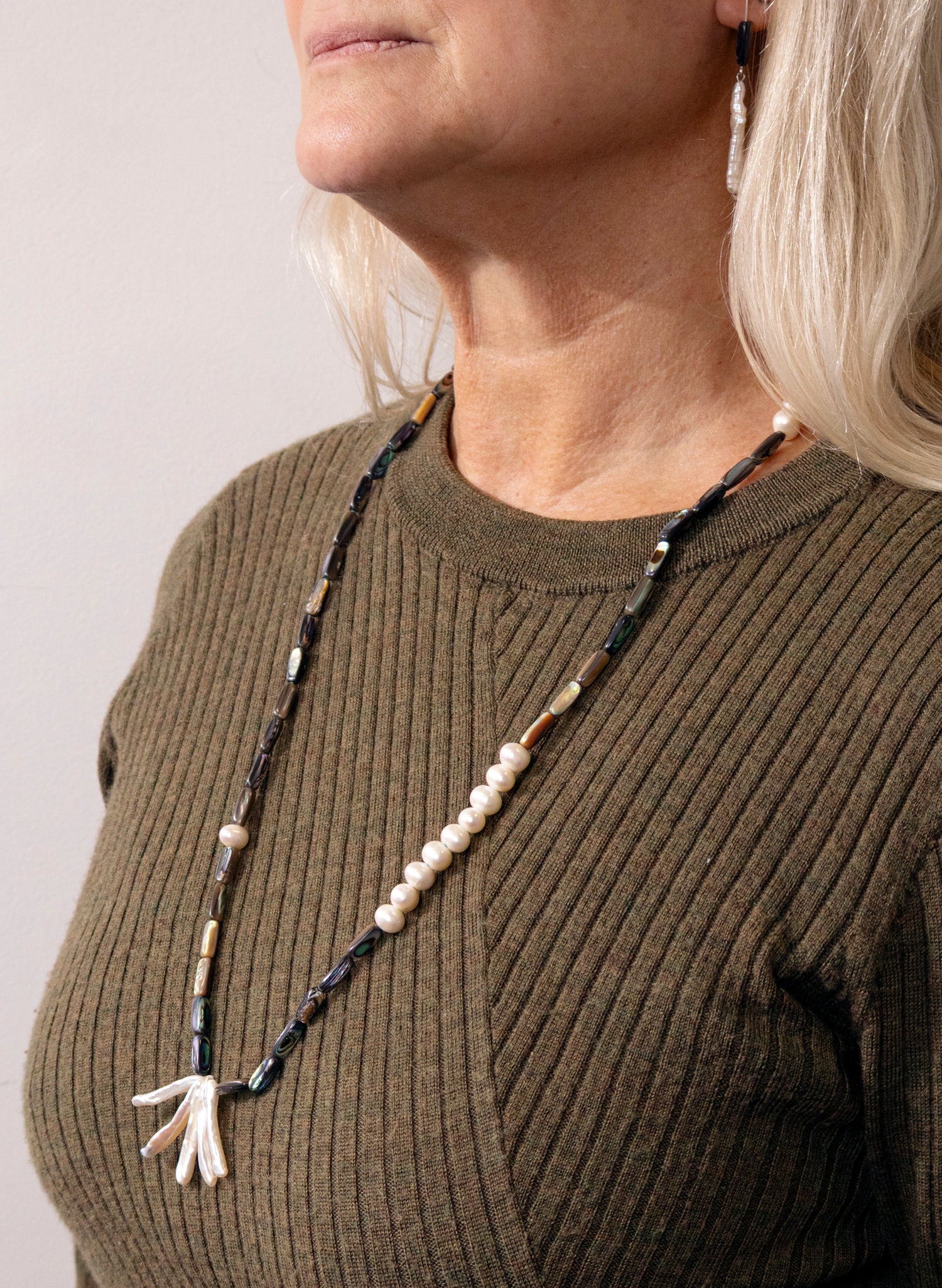 Wai Necklace 