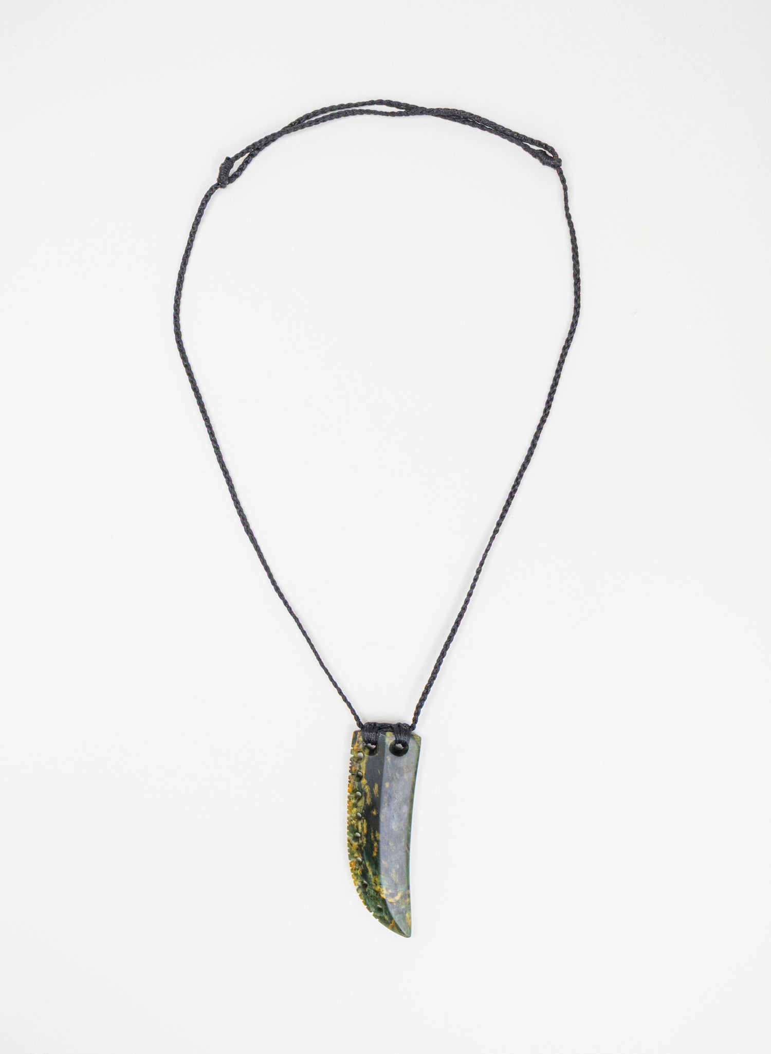 Notched Niho Pounamu