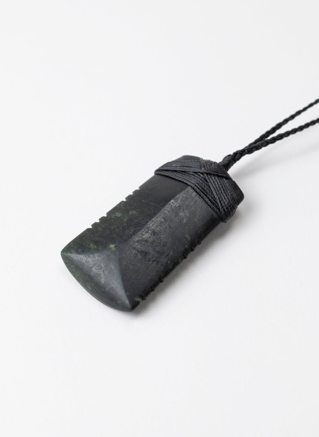 Notched Cross Bound Pounamu Toki