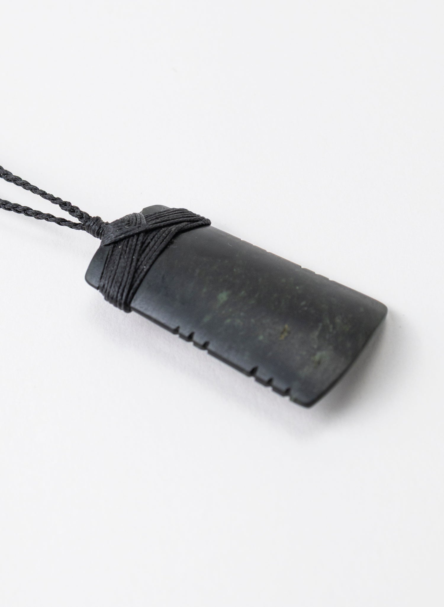 Notched Cross Bound Pounamu Toki