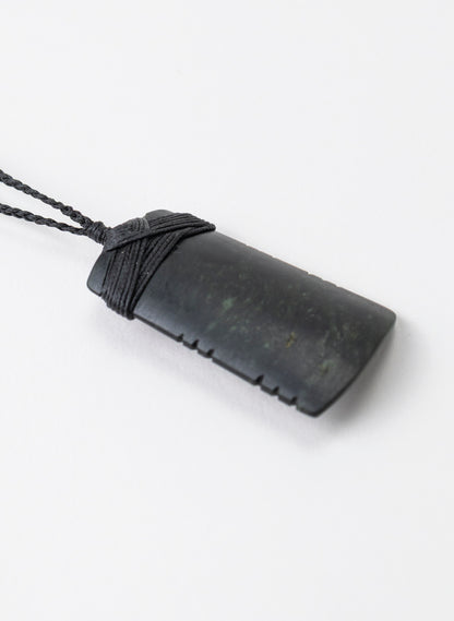 Notched Cross Bound Pounamu Toki