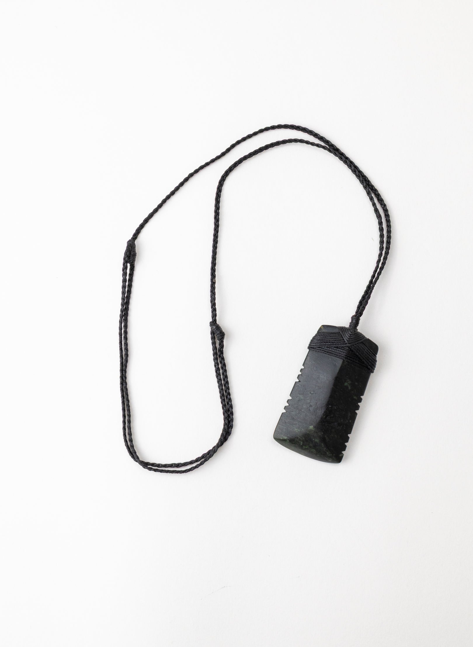 Notched Cross Bound Pounamu Toki